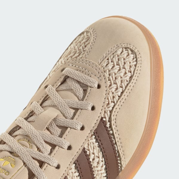 Gazelle Indoor Shoes