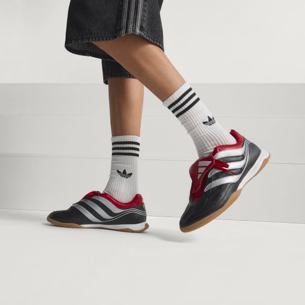 สีดำ รองเท้า Predator Precision Street