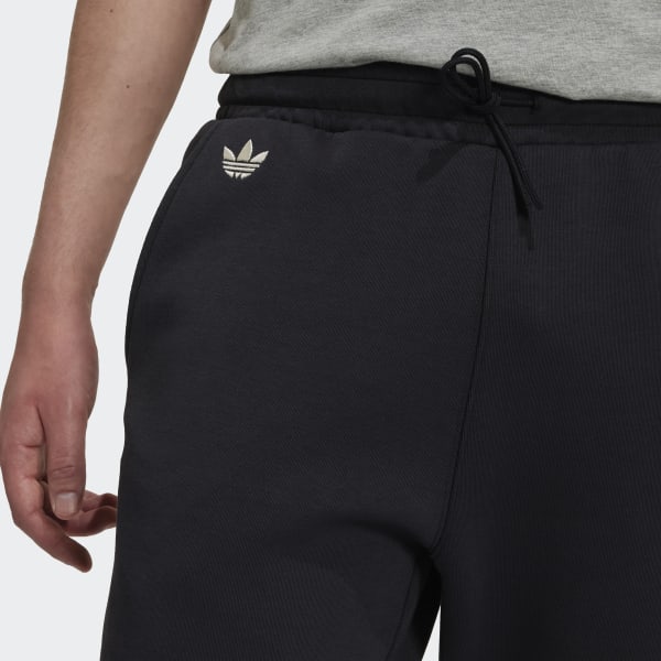 Black Adicolor Neuclassics Sweat Pants D3487