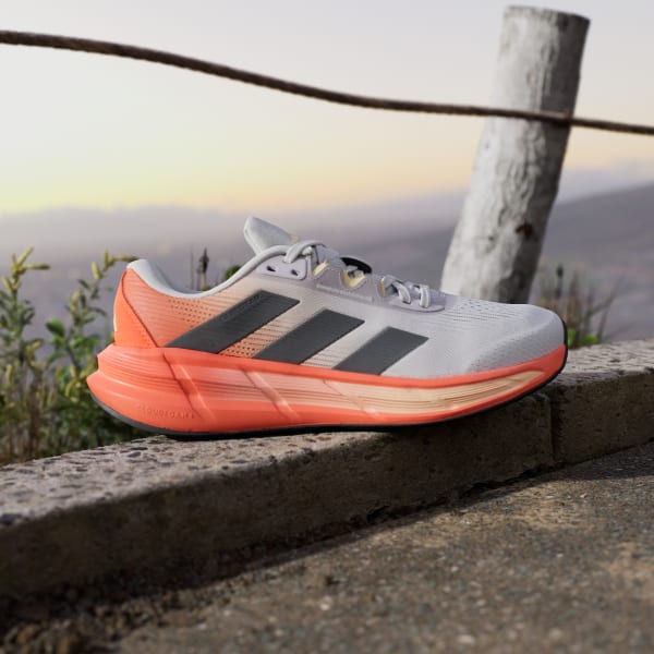 Questar 3 Running Shoes