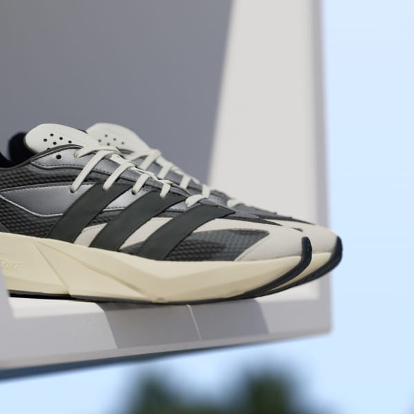 Lightblaze Shoes