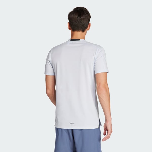 Azul Polo de entrenamiento Designed for Training