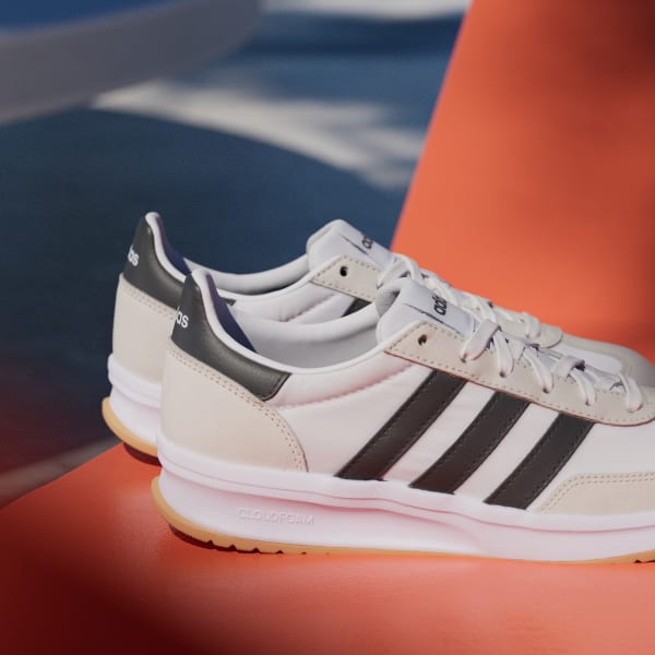Run 72 Shoes