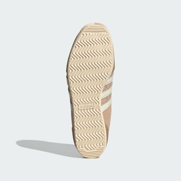 Cokelat Sepatu Japan