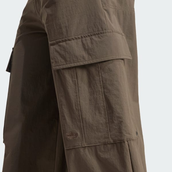 アディダス プレミアム エッセンシャルズ カーゴパンツ - グリーン