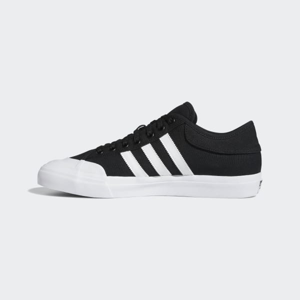 adidas matchcourt negras