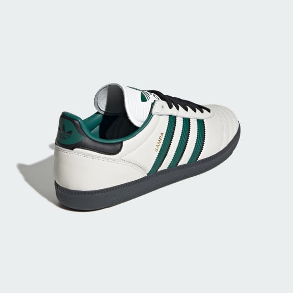 adidas sambaスニーカー adidas（アディダス）のSAMBA（サンバ）はもはやトレンドを超え