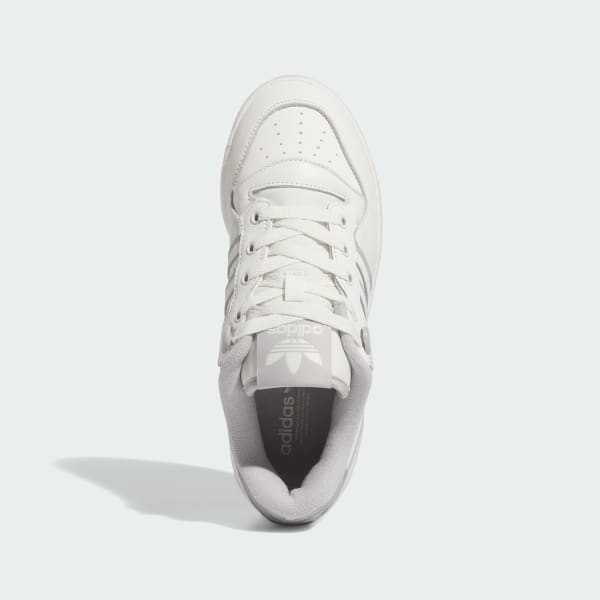 White hotsell low shoes