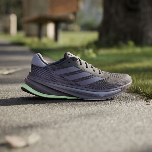 Violeta Zapatillas de Running Supernova Rise