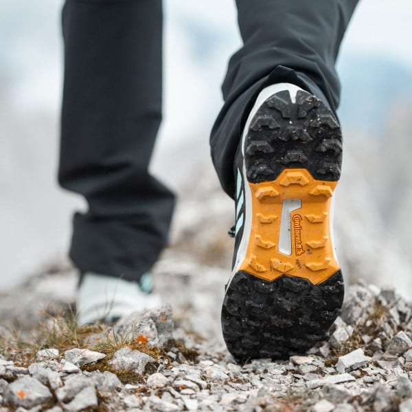 Siyah Terrex AX4 GORE-TEX Yürüyüş Ayakkabısı