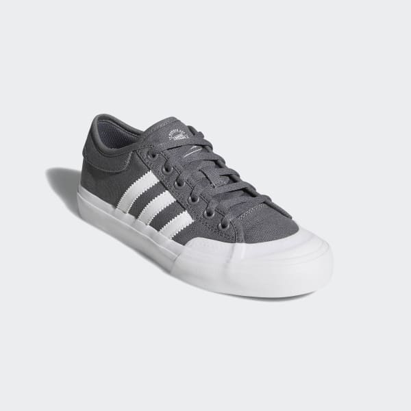 tênis adidas matchcourt