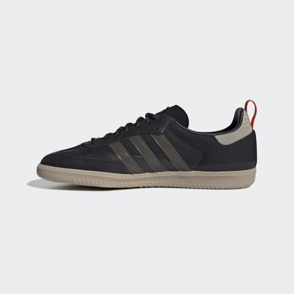 adidas ee5590