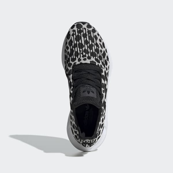 adidas swift run black carbon white