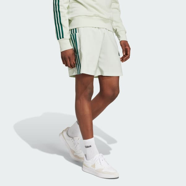 Groen AEROREADY Essentials Chelsea 3-Stripes Short