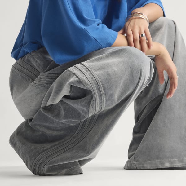 アディダス 起毛ツイル オーバーサイズド ファイヤーバード トラック