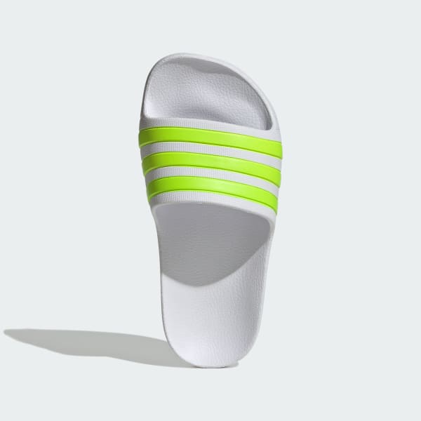 Hvid Adilette Aqua Kids sandaler