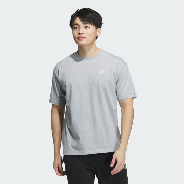 グレー エッセンシャルズ プラス ルーズフィット スモールロゴ 半袖Tシャツ