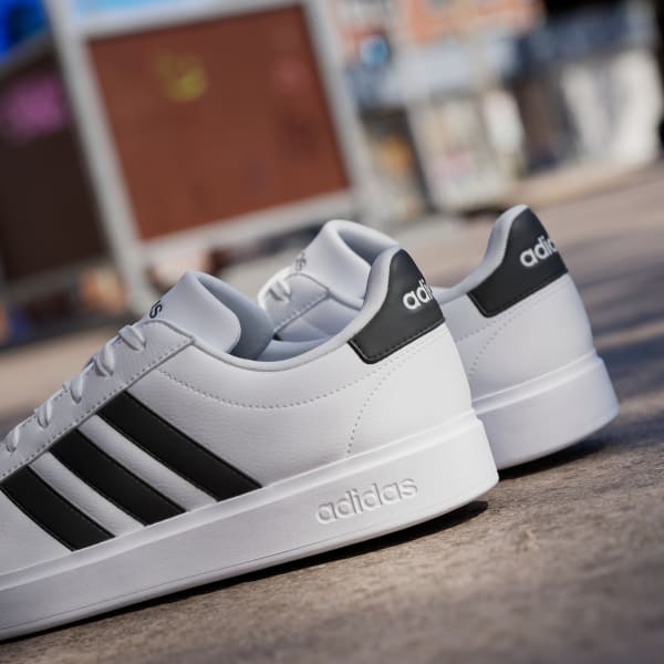 Adidas low ankle shoes top