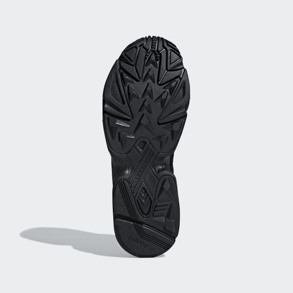 yung 1 adidas nere