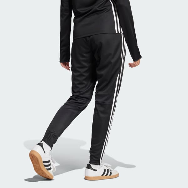 Schwarz Tiro 25 Essentials Trainingshose