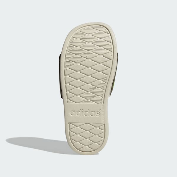 Little kids adidas 2025 slides