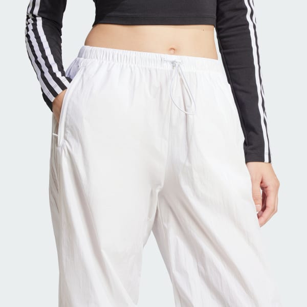 adidas originals ナイロンパラシュートパンツ ホワイト s 2025年最新】プレミアムエッセンシャルズナイロンパラシュート