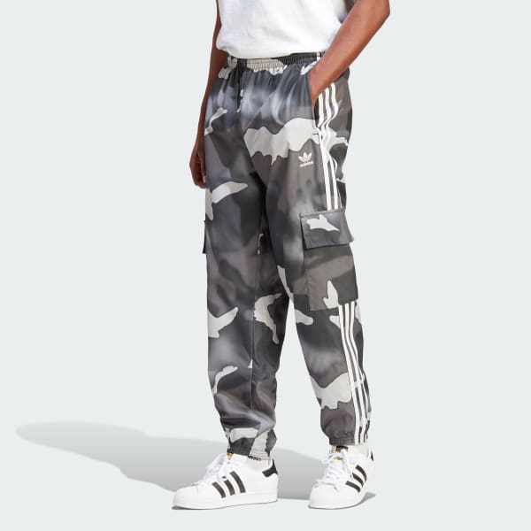Mens camouflage cargo trousers