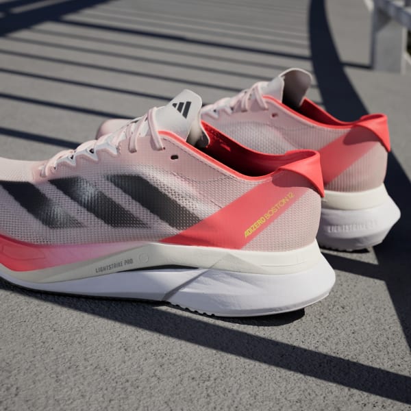 Tênis Adizero Boston 12 - Rosa adidas | adidas Brasil