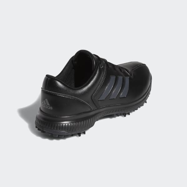 adidas traxion trainers