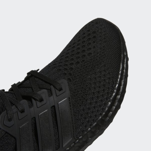 Adidas boost 42 top