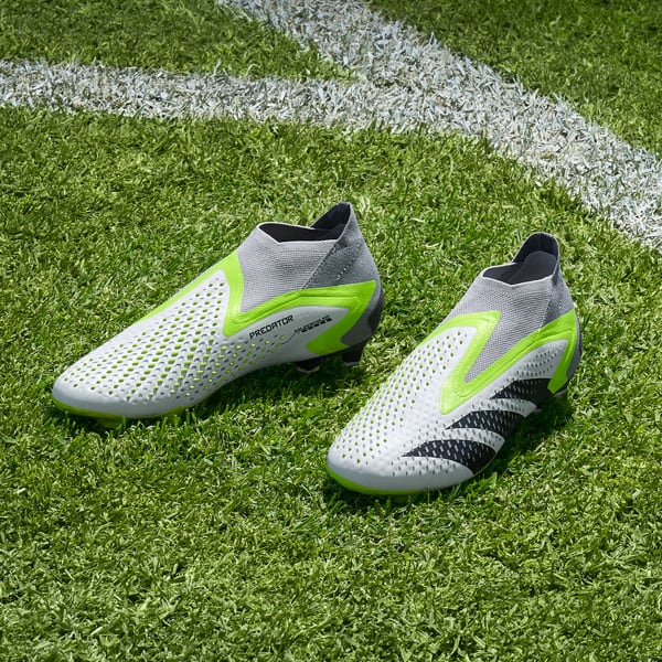 お気にいる CHUTEIRA Brasil adidas | adidas Branco - FG ACCURACY+ PREDATOR シューズ