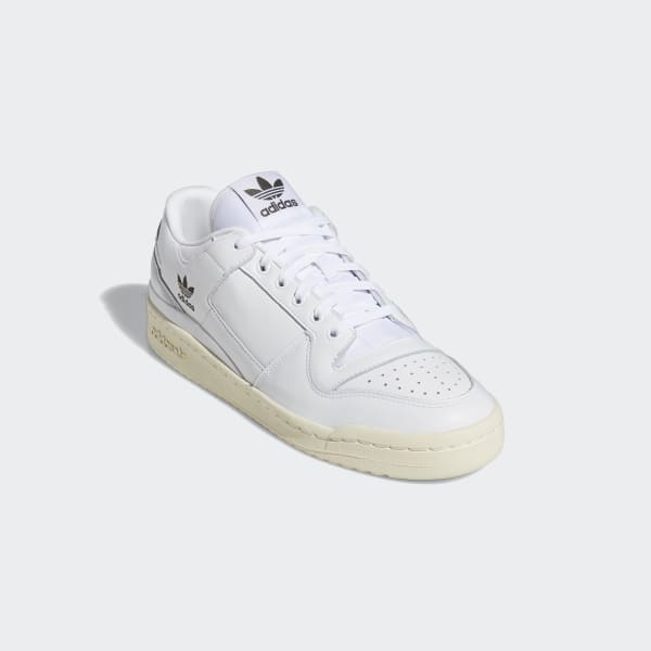 White adidas Forum 84 Low ADV Shoes 3 R1 | men skateboarding 