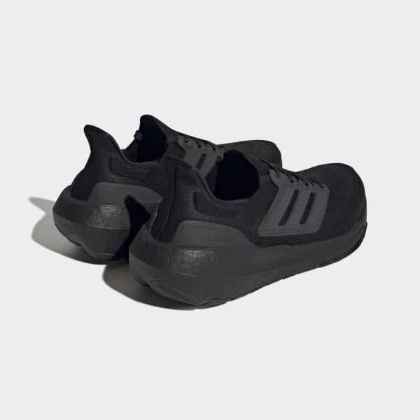 All black ultra boost mens store