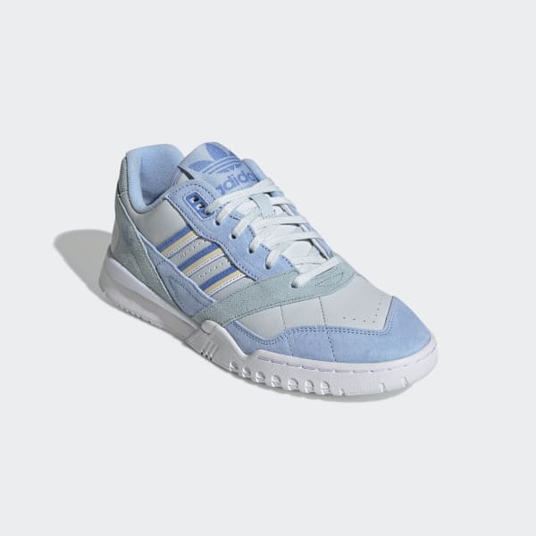 adidas trainer blu in pelle adidas trainer blu in pelle