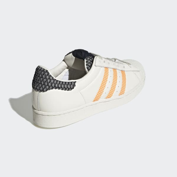 White Superstar Shoes LIT41