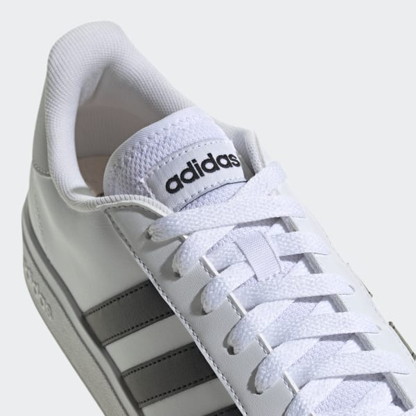 Tenis adidas casuales blancos online