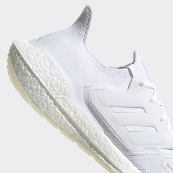 White Ultraboost 22 Shoes LTI71