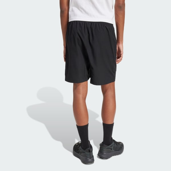 Schwarz City Escape Woven Shorts
