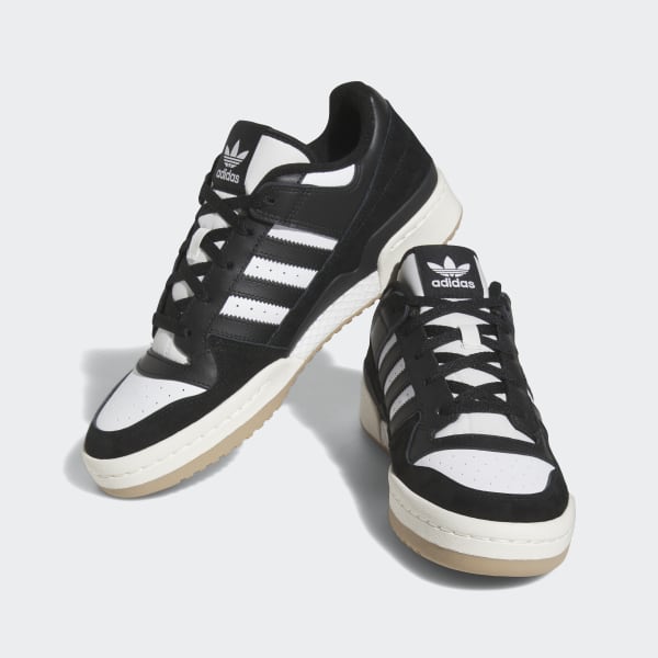 Schwarz Forum Low Classic Schuh