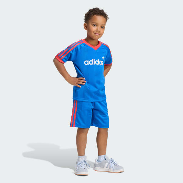 สีน้ำเงิน เสื้อยืดและกางเกงขาสั้นผ้าเจอร์ซีย์