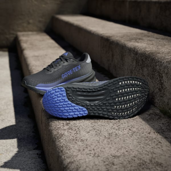 Svart Supernova GORE-TEX Løpesko