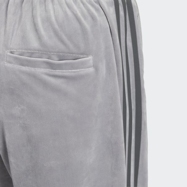 adidas グレー ベロア　カジュアルパンツ adidas グレー ベロアカジュアルパンツ