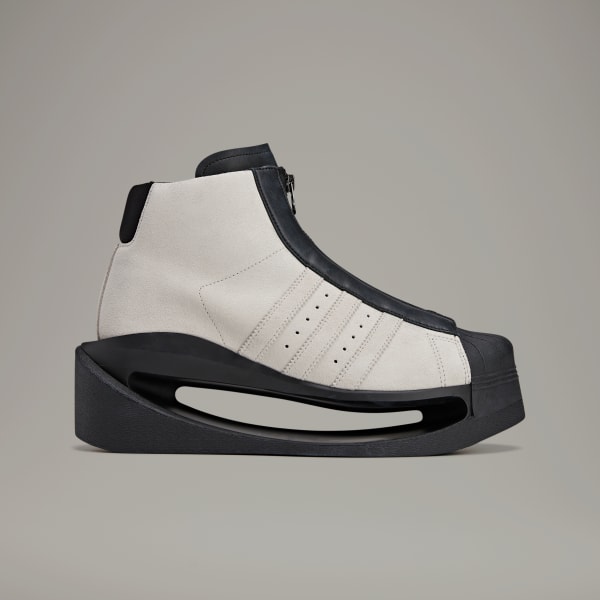 Grey Y-3 Gendo Pro Model