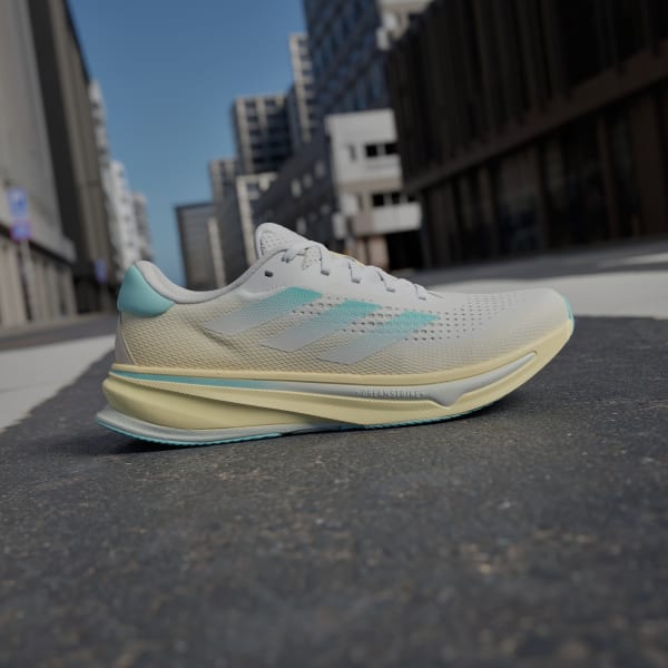 Verde Tenis de Running Supernova Rise