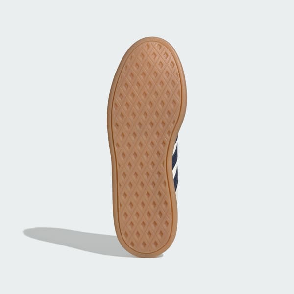White Breaknet Sleek Shoes