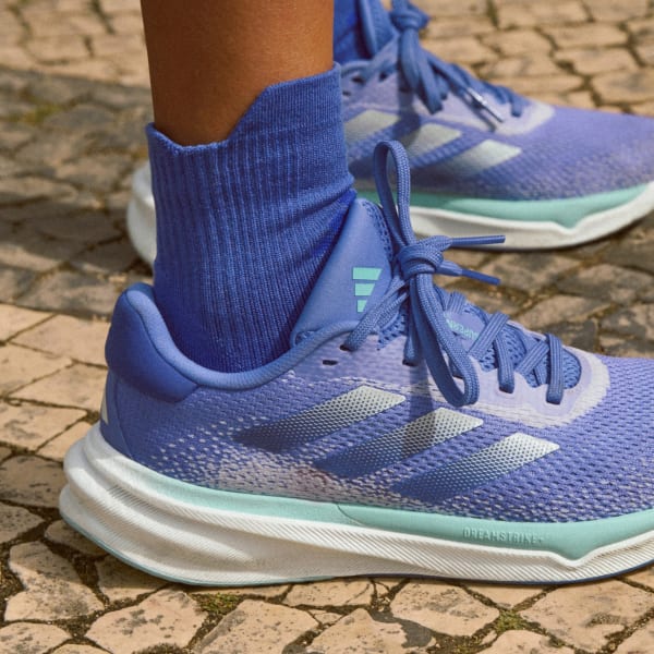 Azul Tenis de Running Supernova Stride