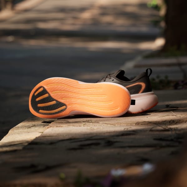 cerná BĚŽECKÁ OBUV SUPERNOVA GLIDE M