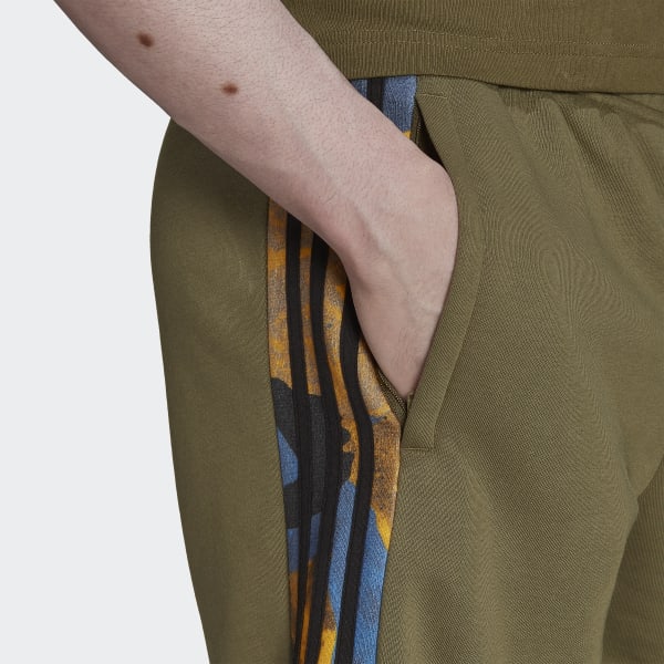 Vert Short Camo Series W3685