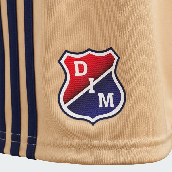 Beige Shorts Tercera DIM 2025