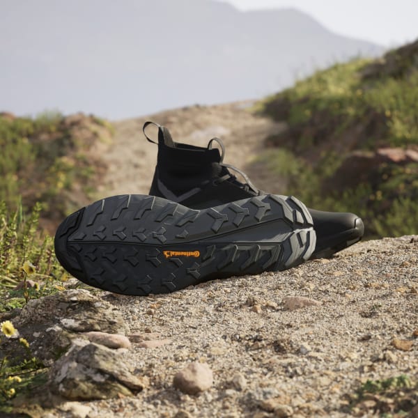 cierna Obuv Terrex Free Hiker 2.0 Hiking